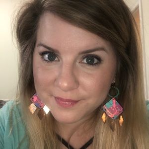 Meet your Posher, Whitney